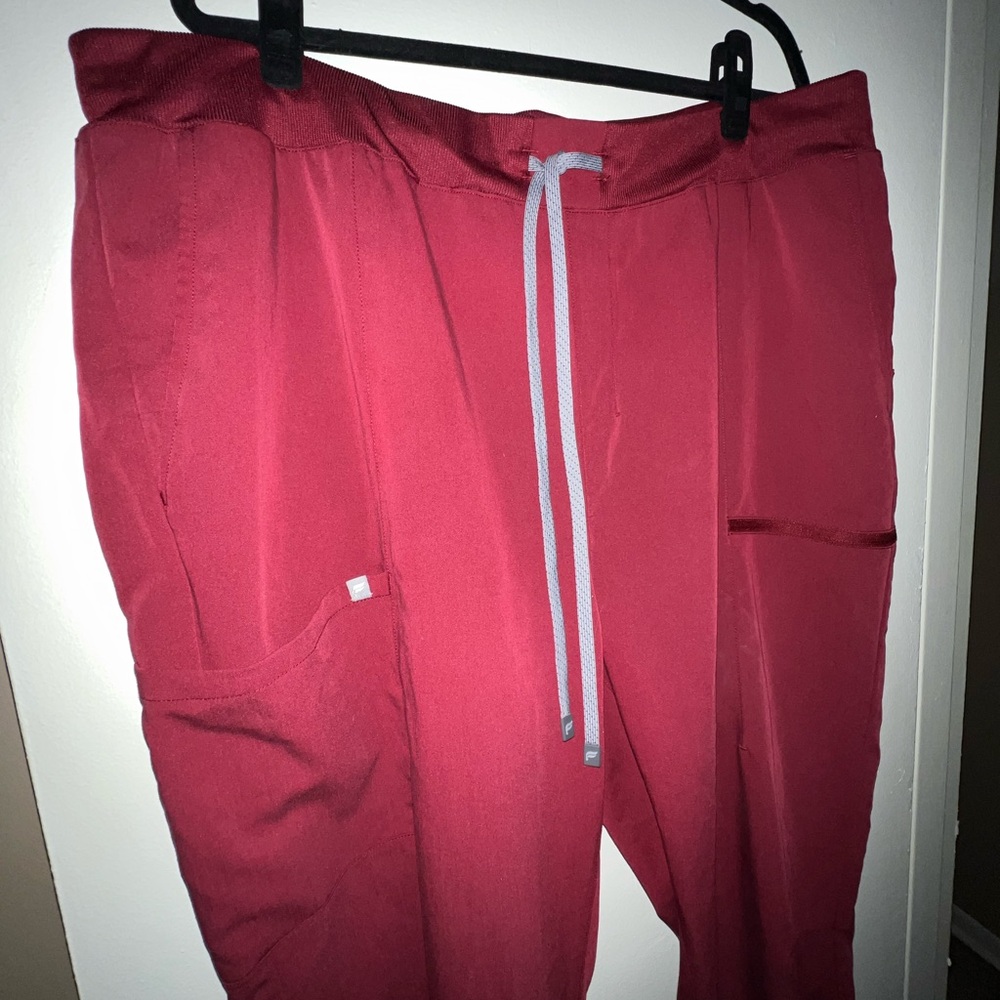High-Rise On-call Scrub Jogger (Tall) - Picture 2 of 6